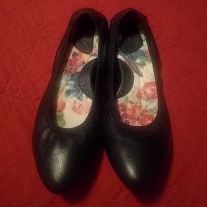 Born - Leather Flats 6.5
